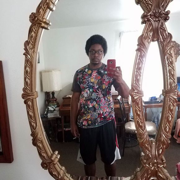 Meet your Posher, Travis - Picture 1 of 1