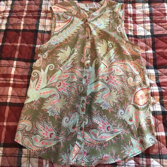 American Eagle: Paisley Button Down Tank - Picture 3 of 6