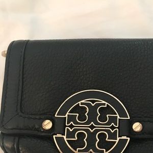 Tory Burch logo wallet