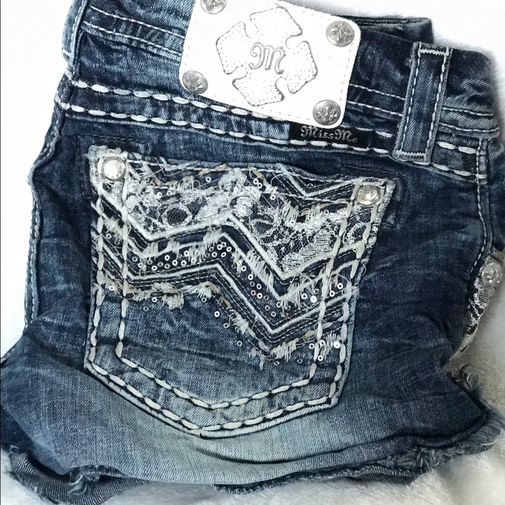 MISS ME | Embellished Jean Shorts |