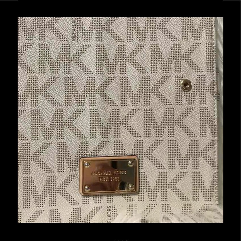 iPad case for all generations