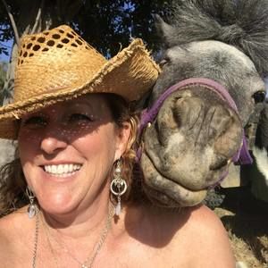 Meet your Posher, Dawn