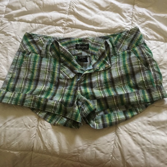 Green Plaid Shorts - Picture 3 of 4