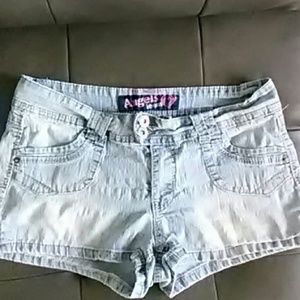 Comfortable, Light Denim Short Shorts!