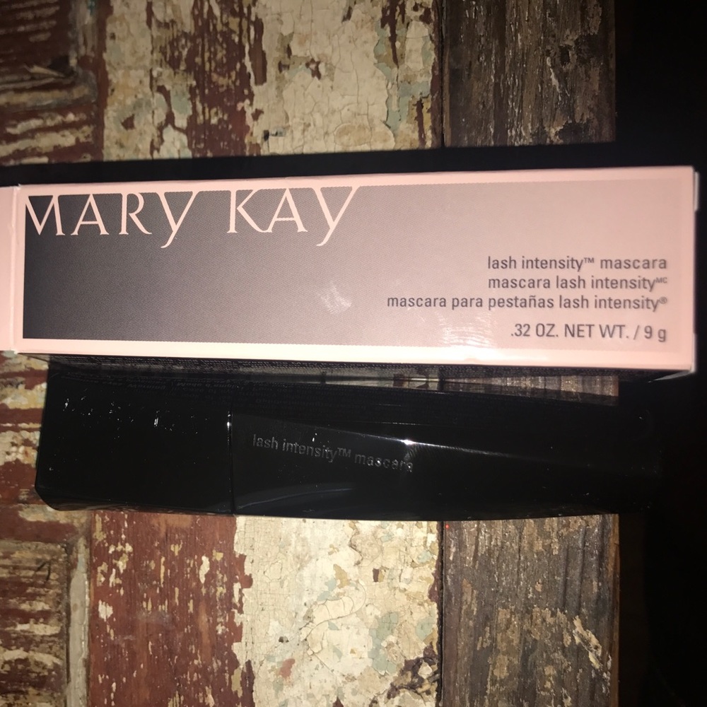 Mary Kay. Lash Intensity Mascara. 👀