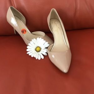 Jessica Simpson nude pumps- 9.5