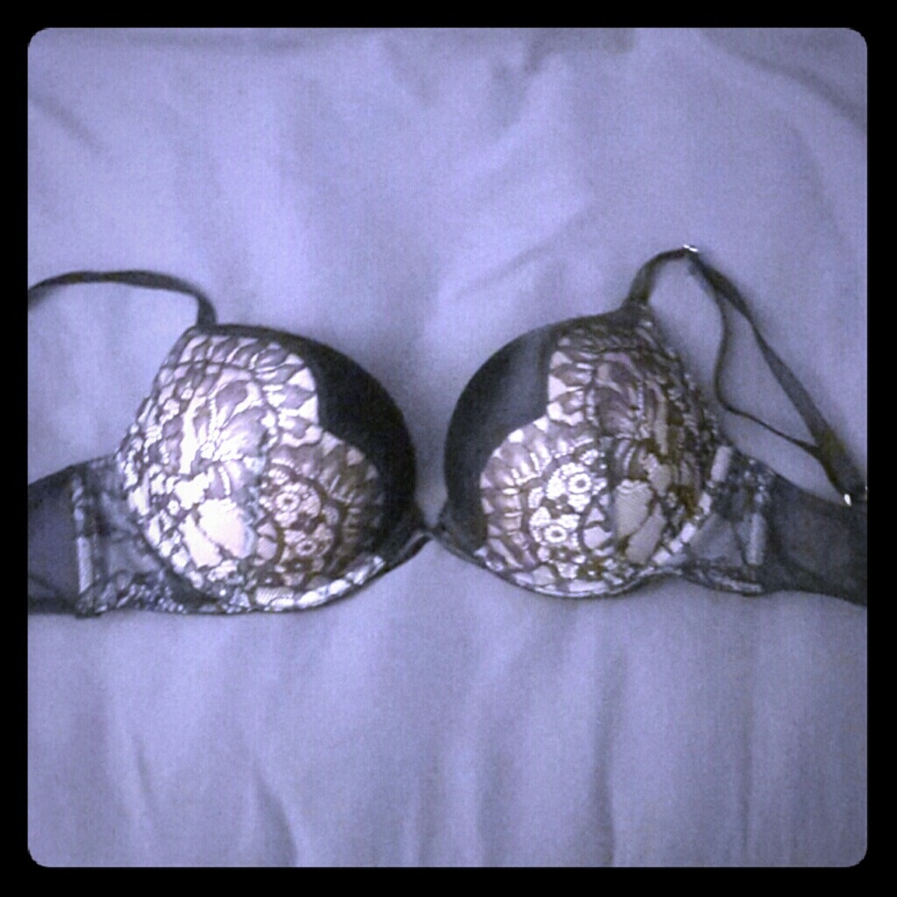 NEW!!!!! Victoria secret lace bra