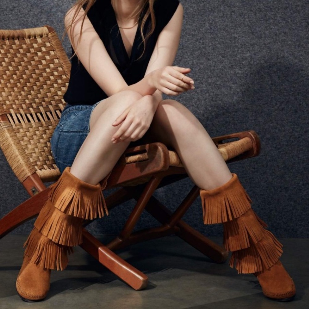 ❣️HP x3❣️NWOT Minnetonka 3-Layer Fringe Boot