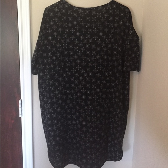 Lularoe Irma Tunic, Size XS - Picture 2 of 7
