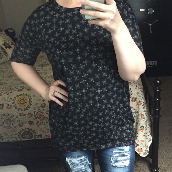 Lularoe Irma Tunic, Size XS - Picture 6 of 7