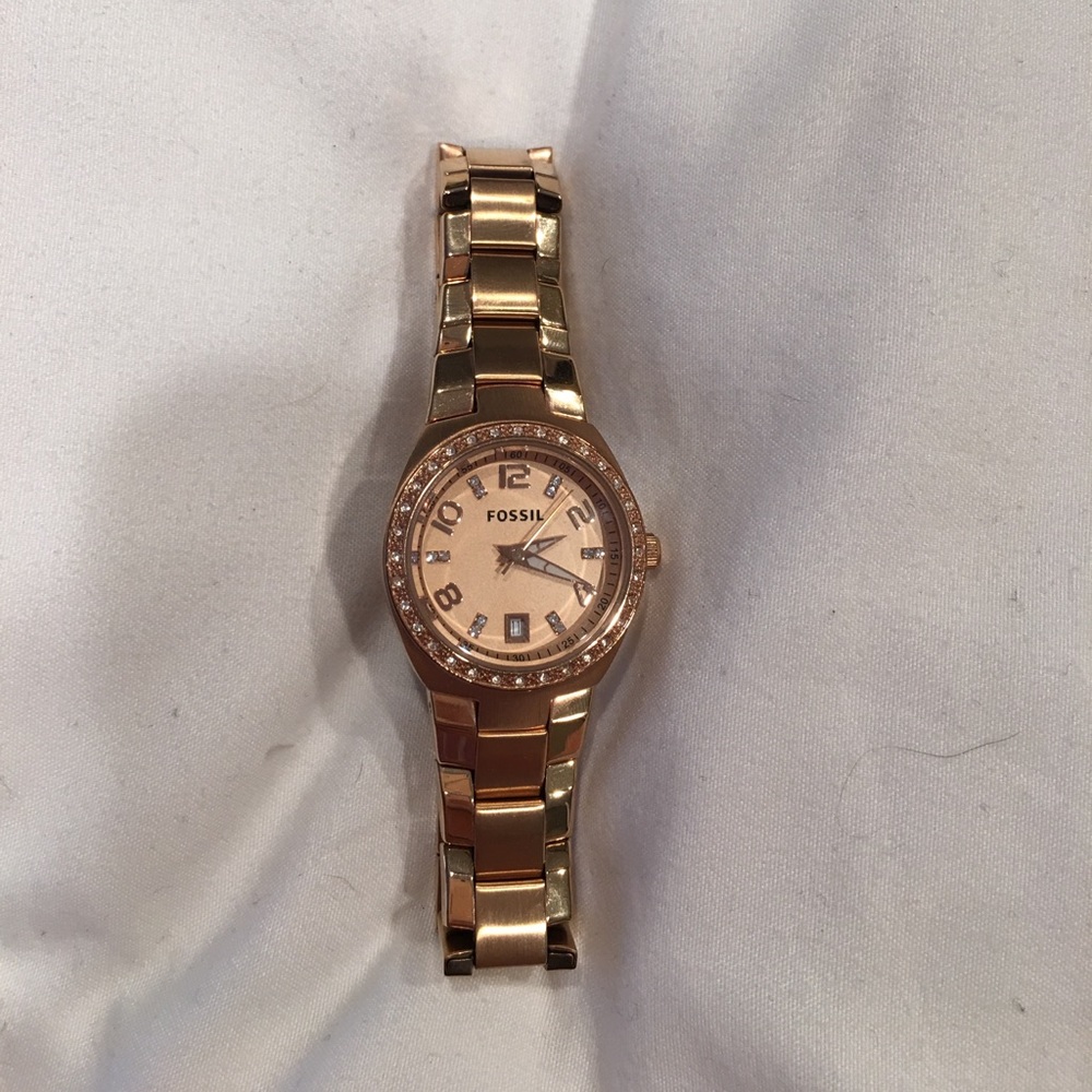Rose gold watch from Fossil.