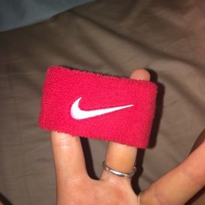 NIKE SWEATBAND