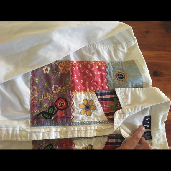 Gap brand quilted white button down - Picture 2 of 4