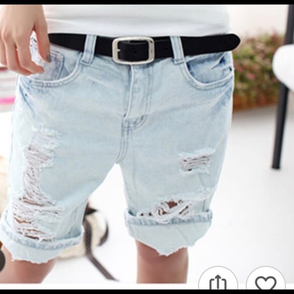 Boyfriend style shorts. Distressed look