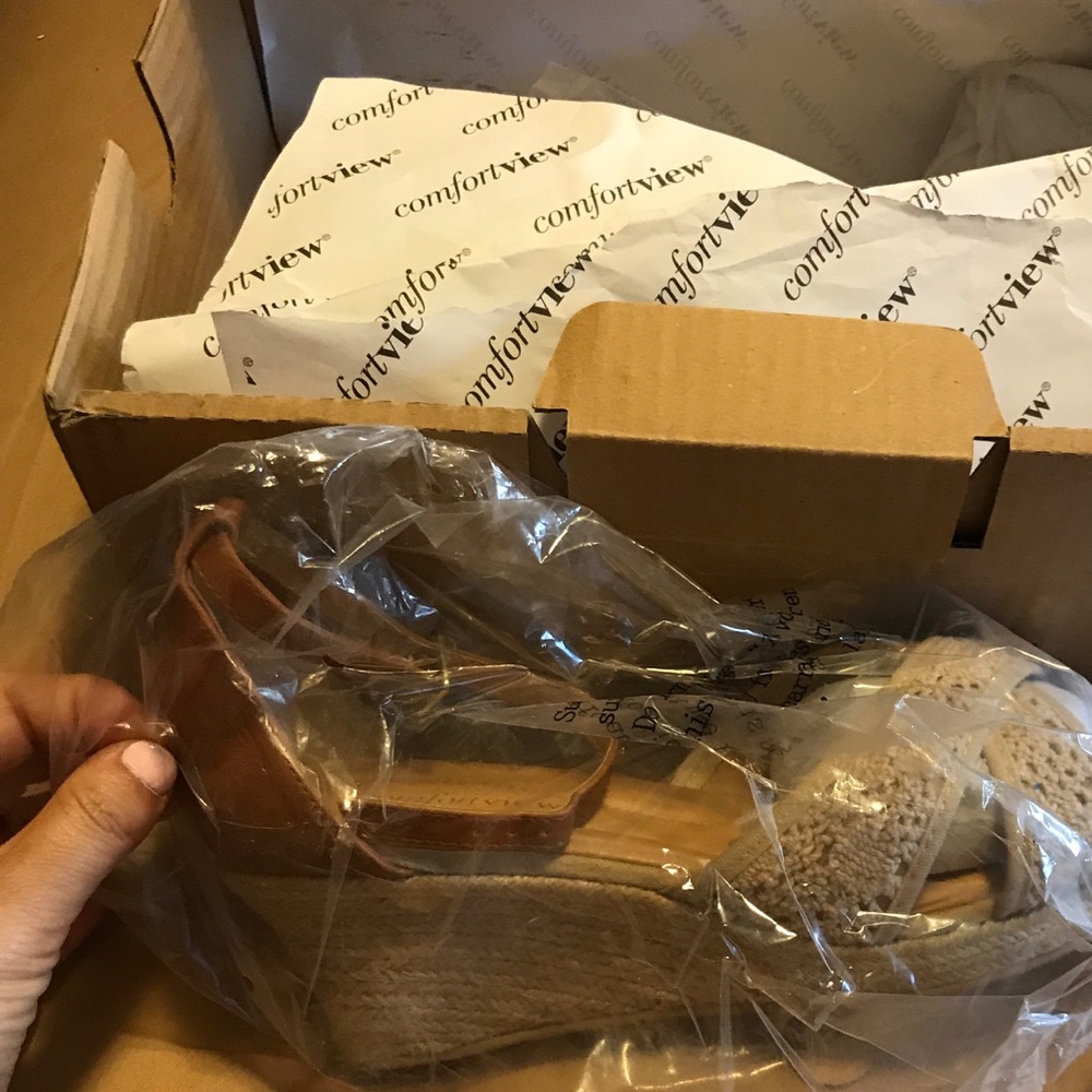 Comfort view brand sandal