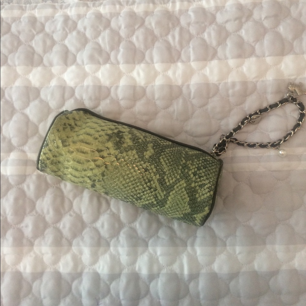 Liz Claiborne Light Green Reptile Snake Wristlet