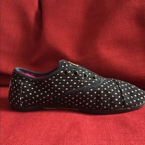 TOMS Black Polka Dot classics