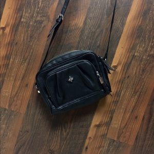 Simply Vera Wang Crossbody Purse Black