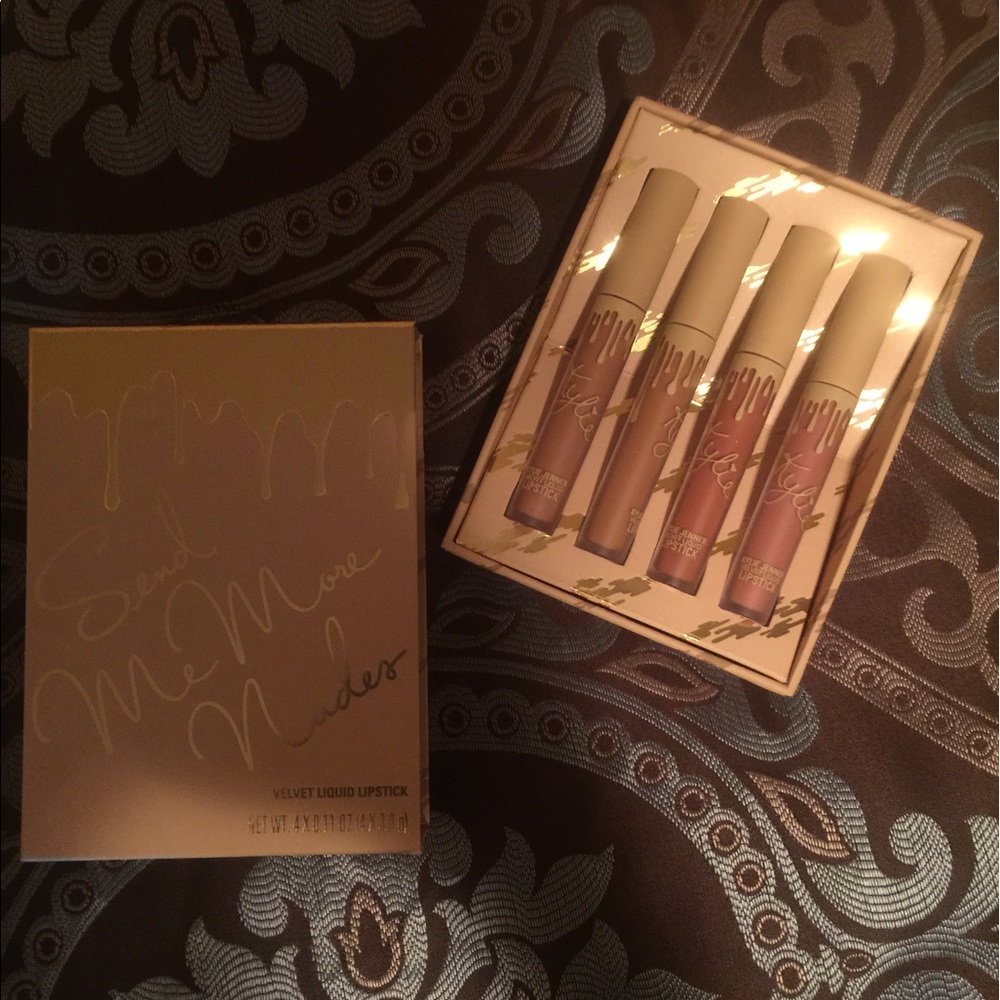 Kylie Cosmetics Send Me More Nudes Set