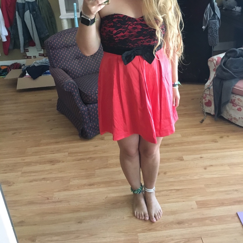 Forever 21 cocktail dress. A coral pink combo.