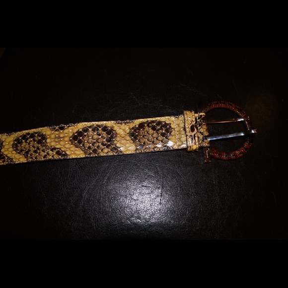 Ferragamo belt - Picture 5 of 8