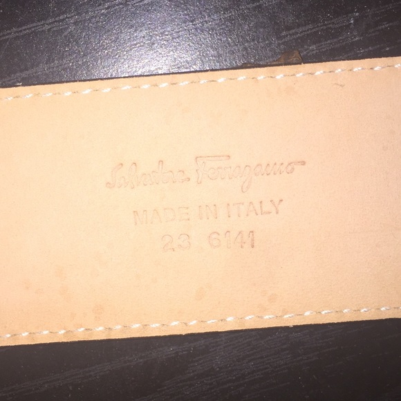 Ferragamo belt - Picture 6 of 8