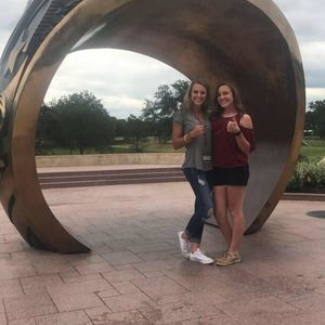 Meet your Posher, Kellye