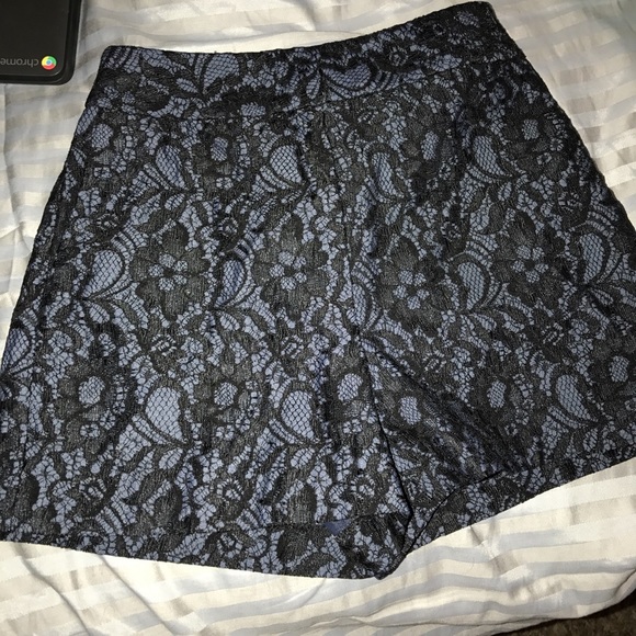 Shorts - Picture 1 of 2