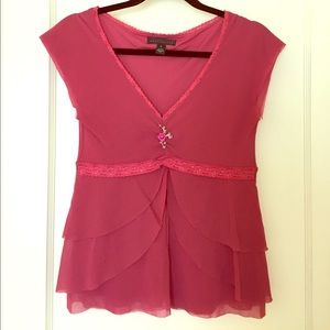 Anthropologie fluttering top with brooch