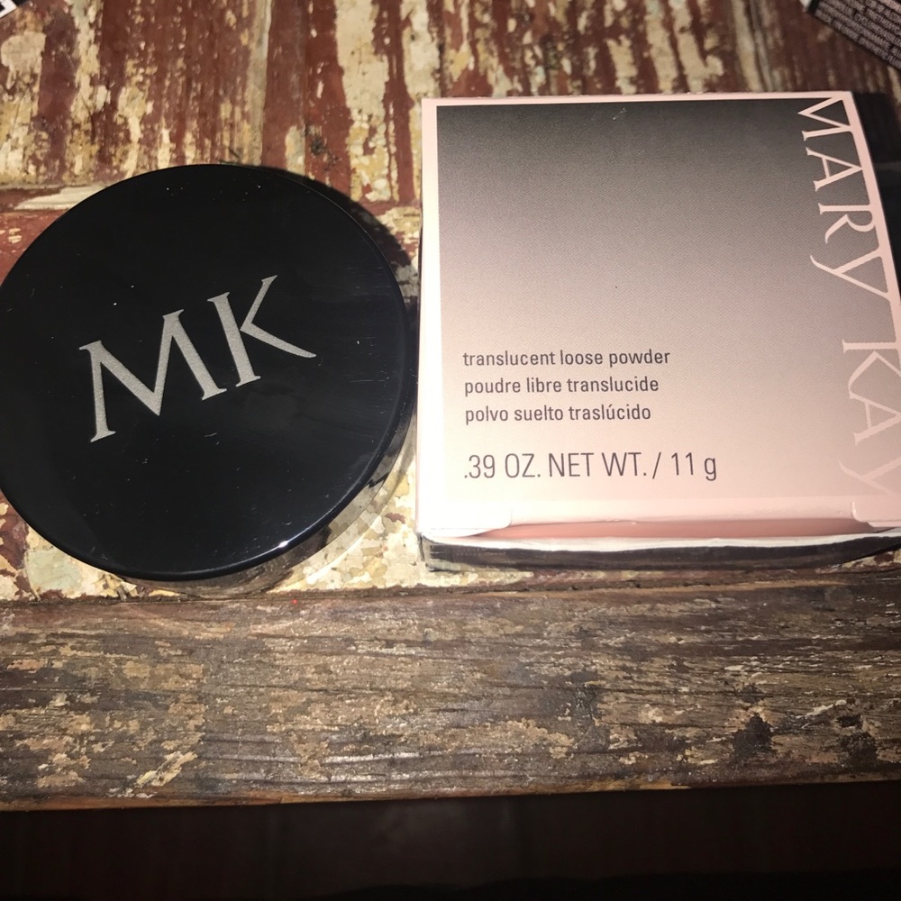 Mary Kay. Translucent Loose Powder