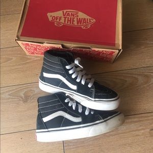 Sk8-Hi Vans