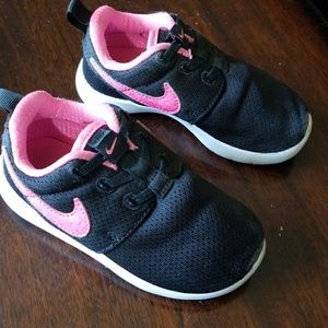 Nike toddler shoes