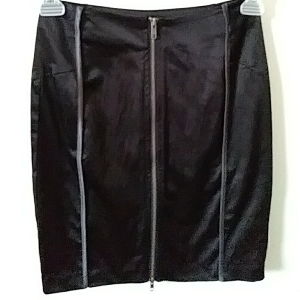 Paris L.A. black mini pencil skirt