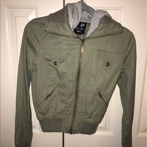 Green/sweatshirt zip up jacket