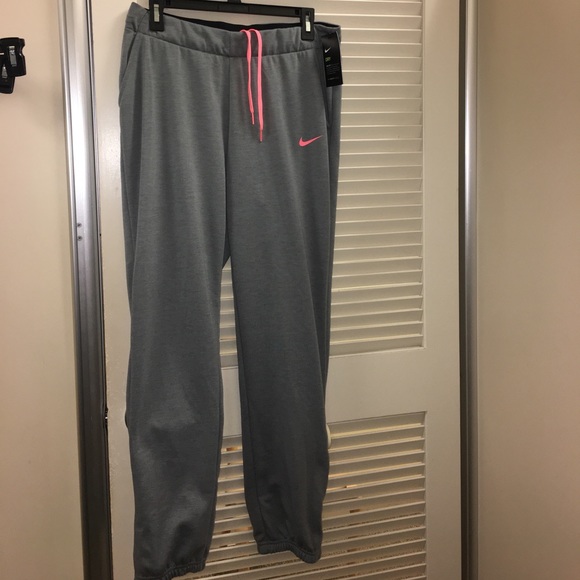💜NWT💜 Large Gray & Coral Pink Nike Sweats - Picture 2 of 3