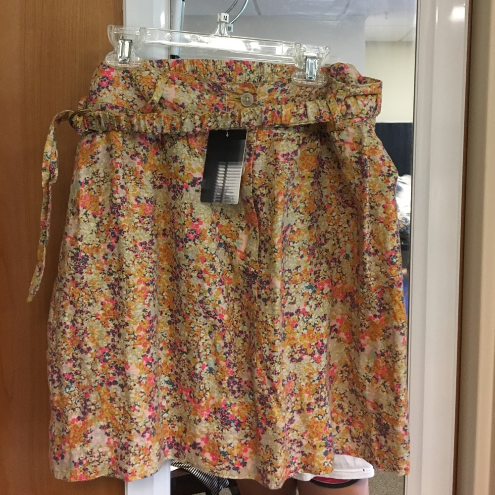 Floral skirt with tags