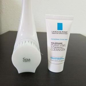 facial cleanser and spa brush