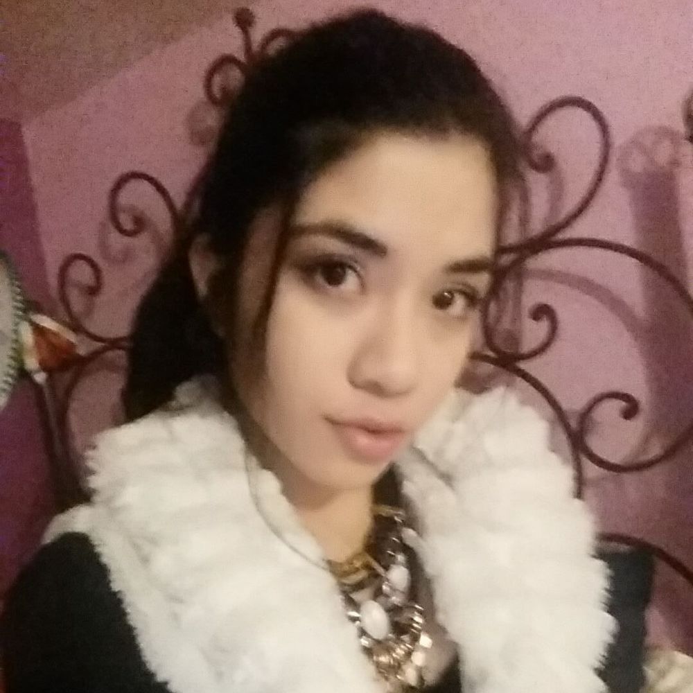 Meet your Posher, Delia