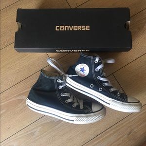 Hi-top converse