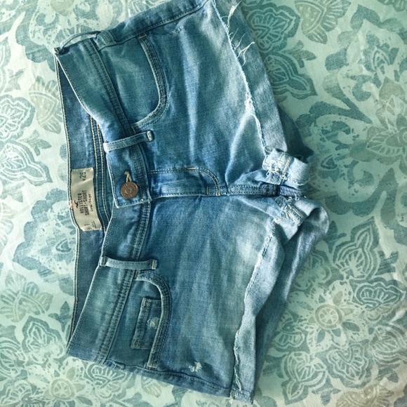 Shorts - Picture 1 of 3