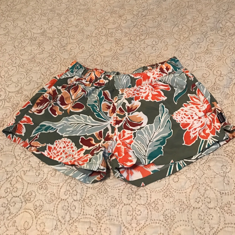 Patagonia barely baggies