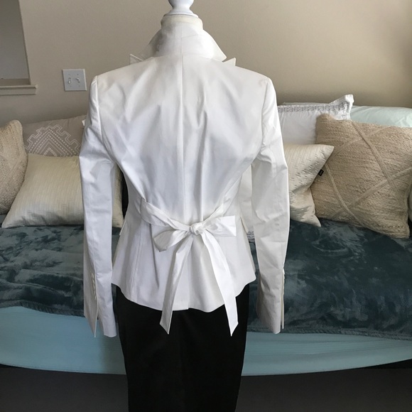 BCBGMAXAZRIA "Lucy" Belted Jacket brand new - Picture 3 of 7