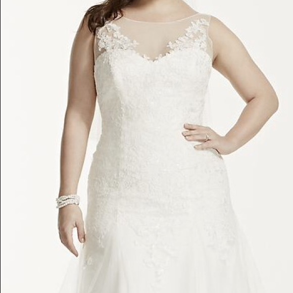 David's Bridal Illusion Neckline Wedding Dress - Picture 1 of 4