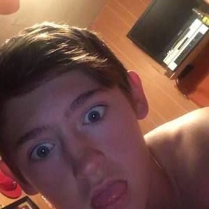 Meet your Posher, Aaron