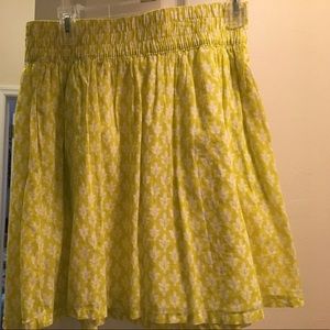 Old Navy Yellow print skirt