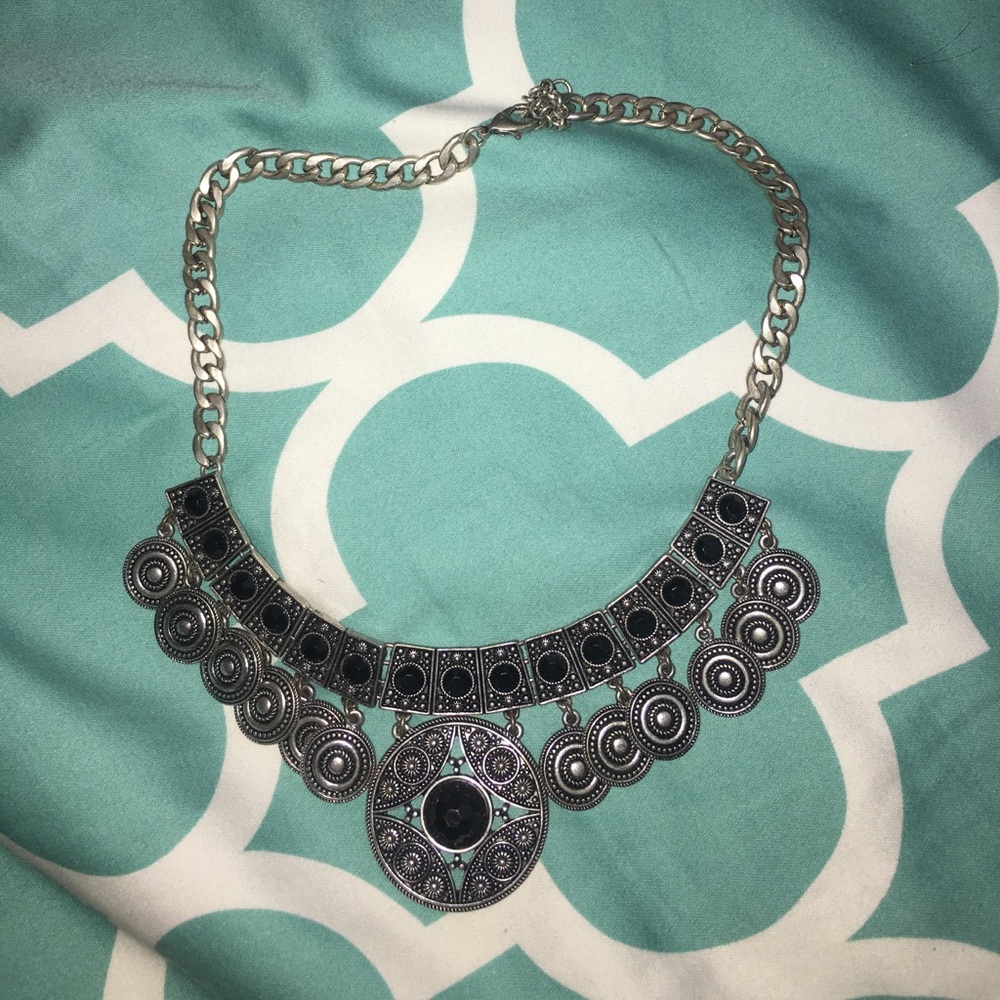 Black and silver tribal necklace❤