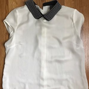 Silk shirt with bottoms on the back ✌️️