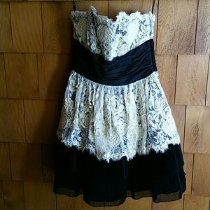 EUC Betsy Johnson party dress