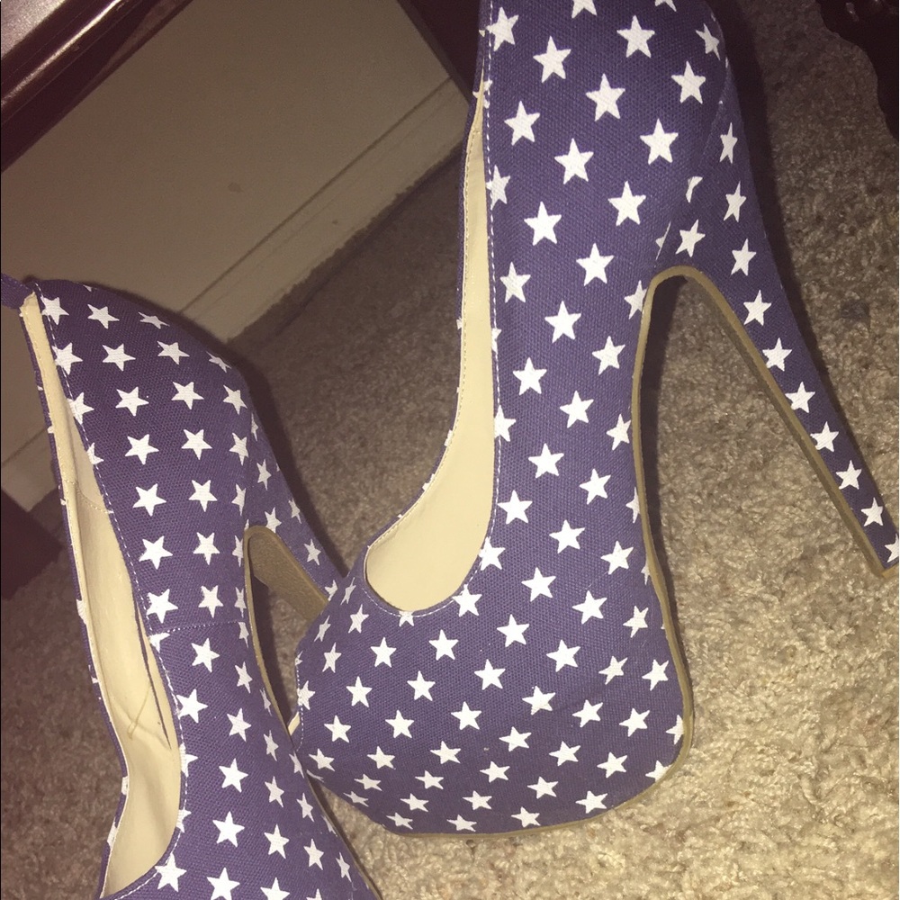 Pumps 👠 - Picture 2 of 3