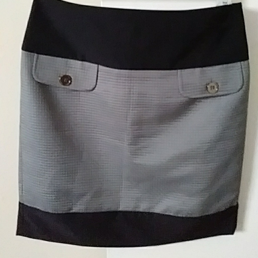 Chelsea and theodora black and gray skirt